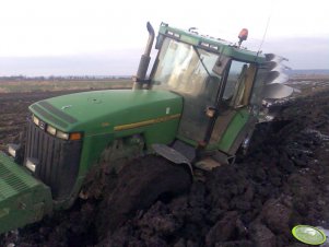 John Deere 8100