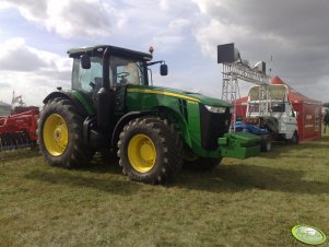 John Deere 8285 R