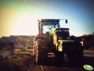 John Deere 8300