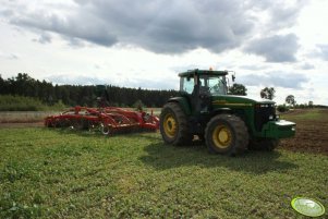 John Deere 8310 + Väderstad TopDown 400