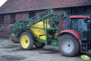 John Deere 832