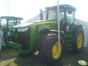 John Deere 8360R