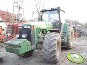 John Deere 8400