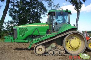 John Deere 8520T