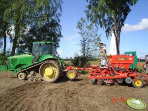 John Deere 8520T