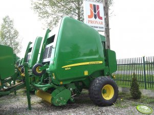 John Deere 854