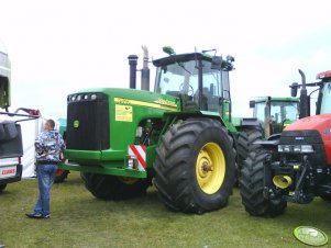 John Deere 9520