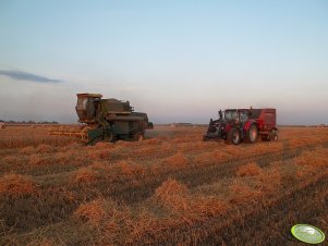 John deere 975 & Case z prasą