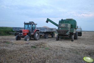 John Deere 975 &  Massey Ferguson plus 3 przyczepy