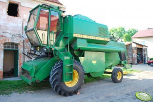 John Deere 975 