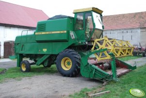 John Deere 975 