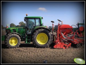 John Deere + Kuhn LC 3000