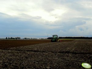 John Deere + Kverneland Accord DA