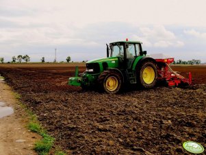 John Deere + Kverneland Accord DA