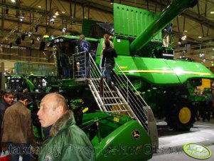 John Deere S 690i