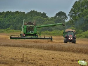 John Deere STS 9880i & Valtra T131