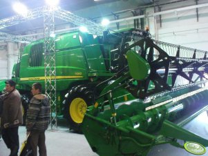 John Deere T660