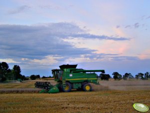 John Deere T670 & John Deere 1450 CWS