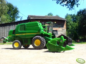 John Deere T670i