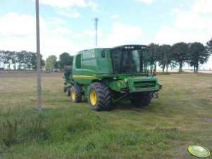 John Deere W650