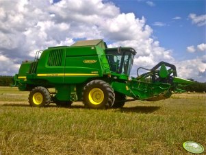 John Deere W650