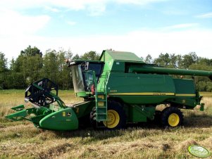 John Deere W650