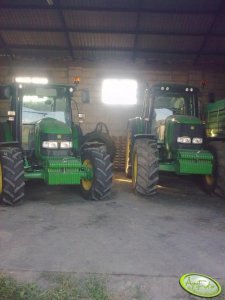 John Deere x 2