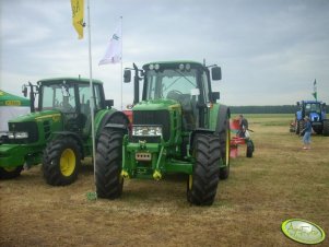 John Deere  x2