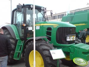 Johne Deere 7530