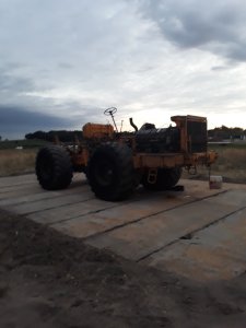Kirovets K701 v12