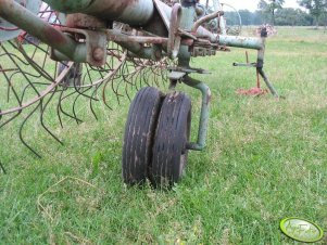 Koło bliźniacze w zgrabiarce