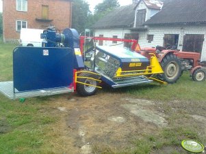 Kombajn do porzeczek firmy Karmasz