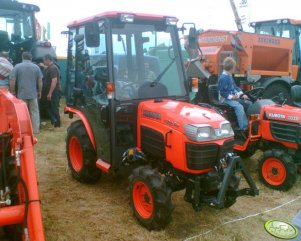 Kubota B2230