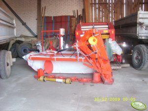 Kuhn  GMD 600    szer. 2,4m