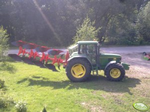 Kuhn MM112 4-skibowy