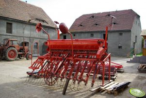 Kuhn Nodet Logiseme M3000
