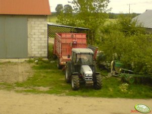 Lamborghini Lampo 70 + Przyczepa Pottinger