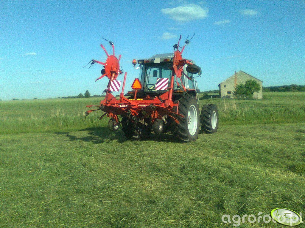 Przetrząsacz Lely Lotus 600 - zdjęcie id:291419 - Galeria rolnicza agrofoto