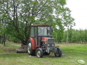 Massey Ferguson 235 R + kosiarka