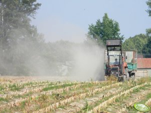 Massey Ferguson 255  & Sanok