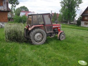 Massey Ferguson 255 + widły