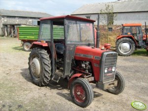 Massey Ferguson 255