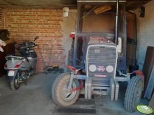 Massey Ferguson 255