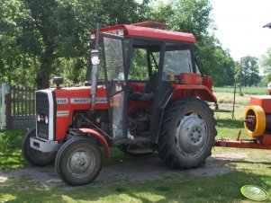 Massey Ferguson 255