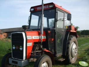 Massey Ferguson 255