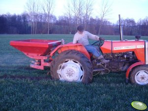 Massey Ferguson 255