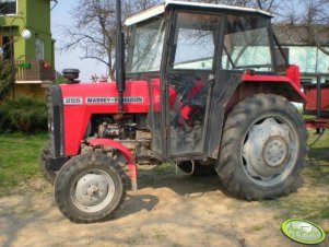 Massey Ferguson 255 