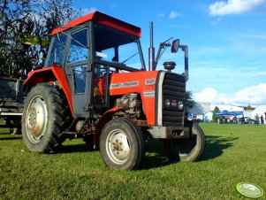 Massey Ferguson 255