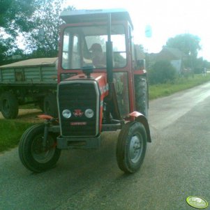 Massey Ferguson 255