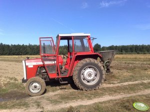 Massey Ferguson 265+ rozsiewacz